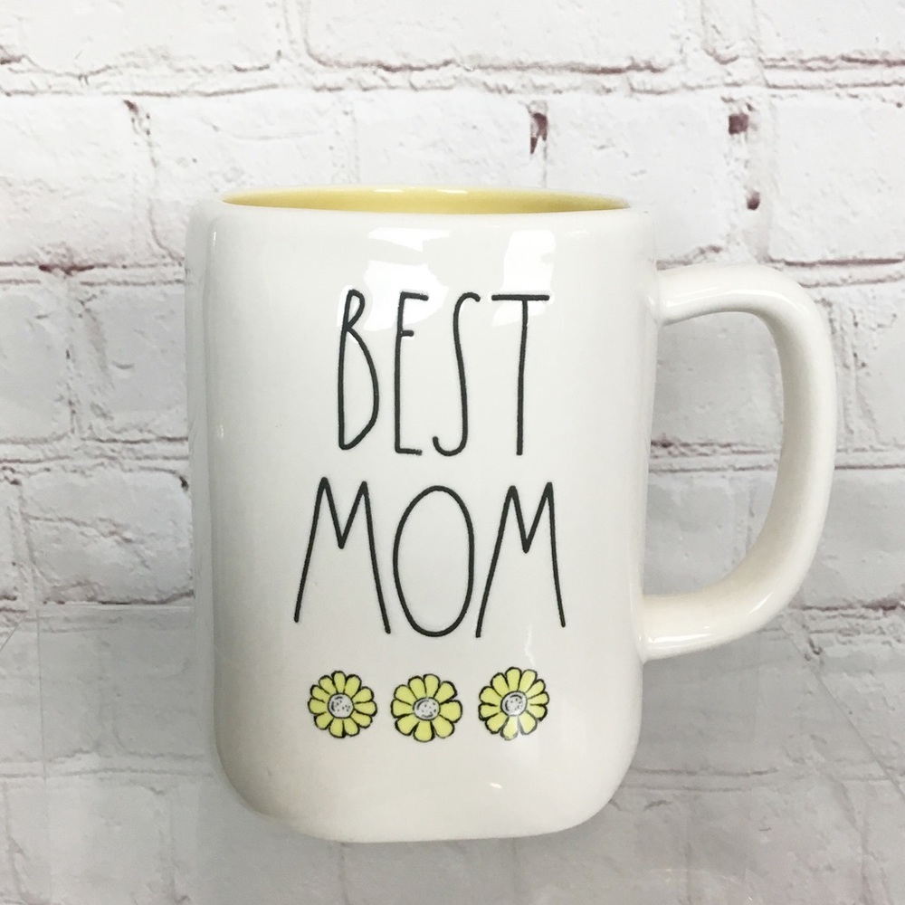 🚨FLASH SALE🚨Rae Dunn “BEST MOM” coffee mug